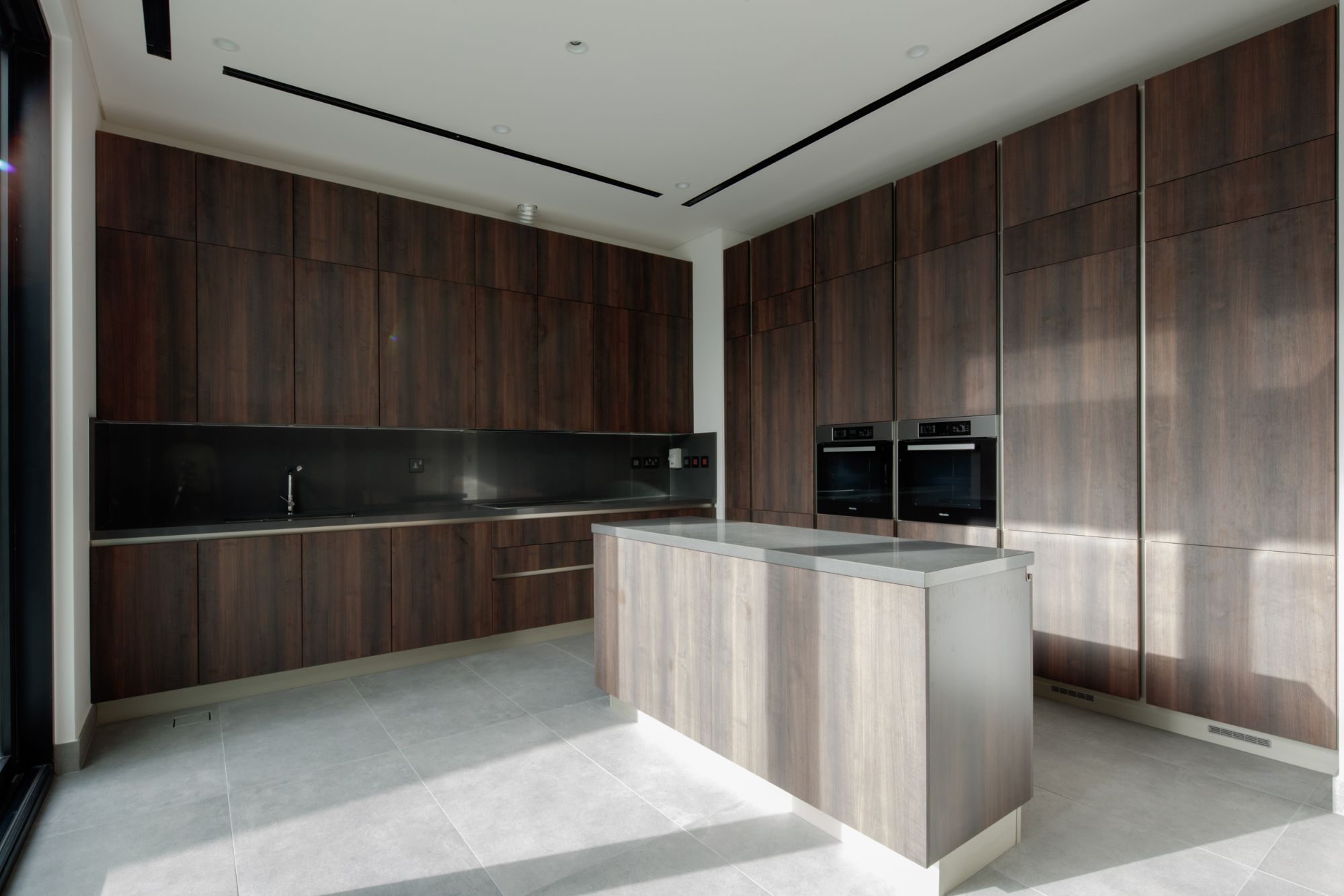 Reem VI Kitchen.jpg